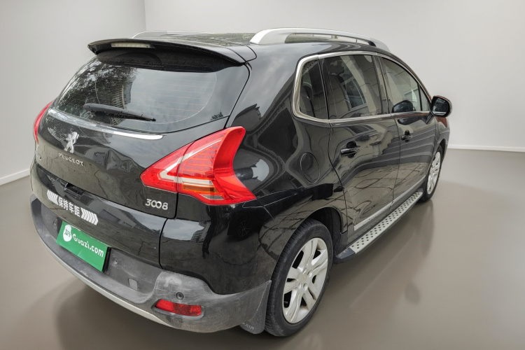 标致3008 2013款 2.0L 自动潮流版车身外观7