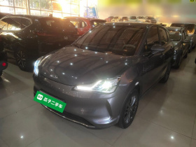 哪吒汽车 哪吒V 2022款 潮 400 Lite
