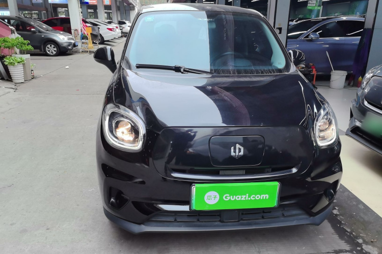 零跑汽车 零跑T03 2022款 炫晶版车身外观2