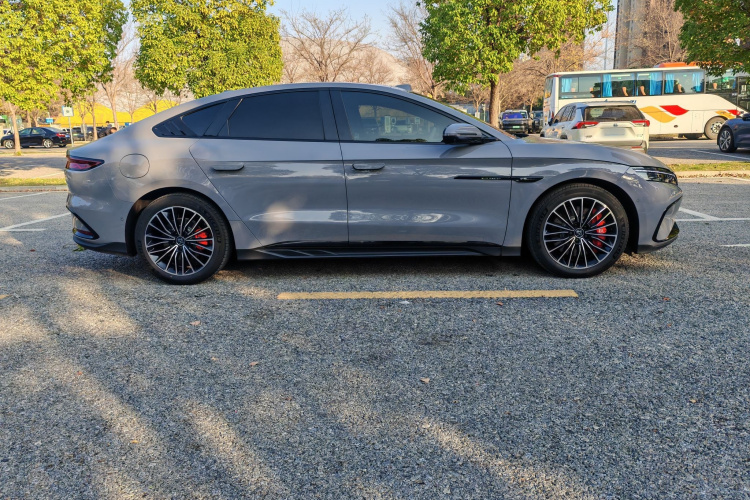 比亚迪 汉 2025款 EV 智驾版 701KM激光雷达尊享型车身外观6007