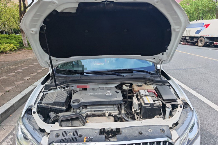 别克 英朗 2016款 15N 自动精英型局部细节24