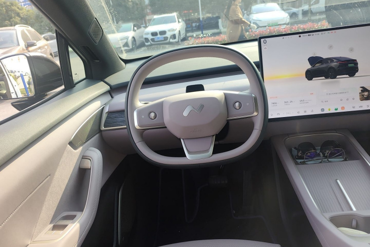 乐道L60 2024款 60kWh 后驱版中控内饰13