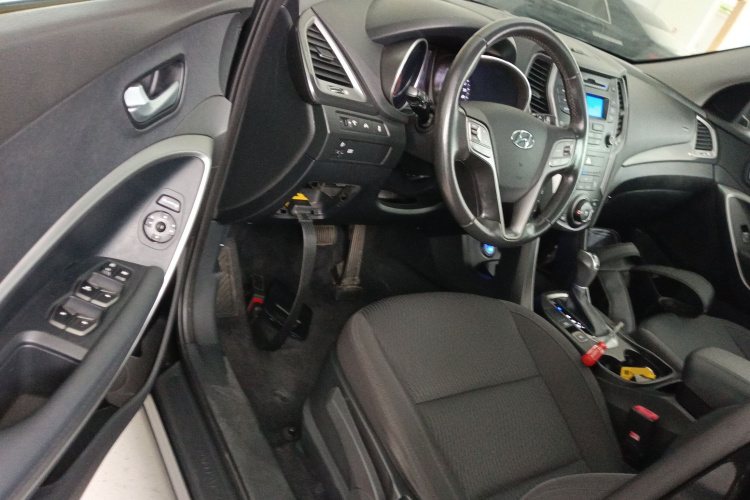 现代 胜达 2015款 2.0T 自动两驱舒适型 5座中控内饰7003