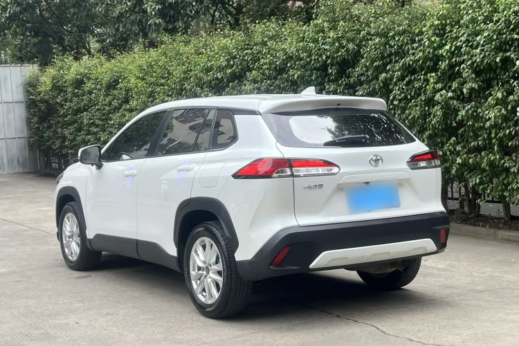 丰田 卡罗拉锐放 2023款 2.0L 先锋版车身外观6004