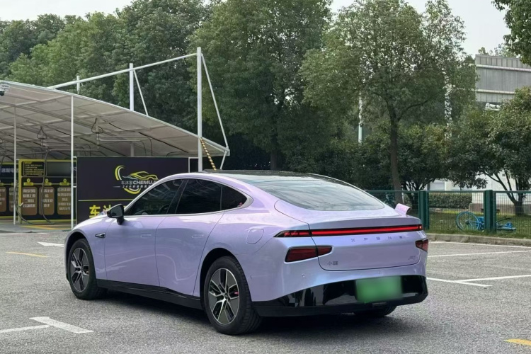 小鹏P7 2023款 P7i 702 Pro车身外观6004