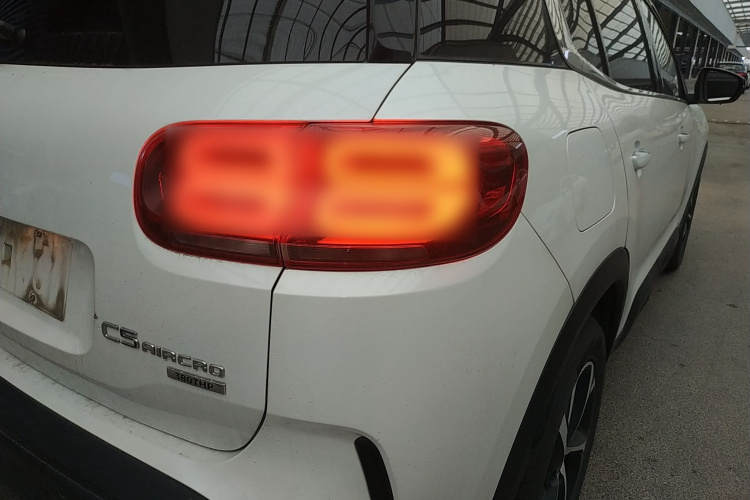 雪铁龙 天逸 C5 AIRCROSS 2017款 380THP 豪华型车身外观9