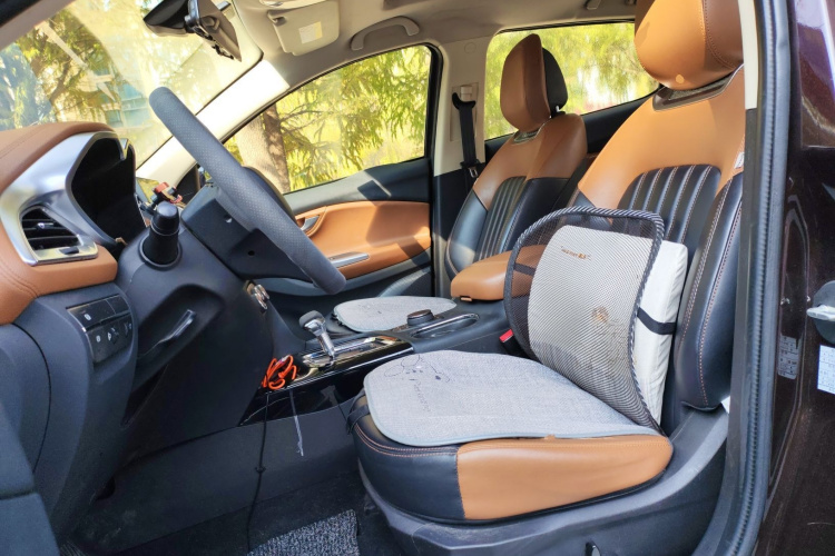 东南DX7 2015款 1.5T 自动精英型中控内饰19