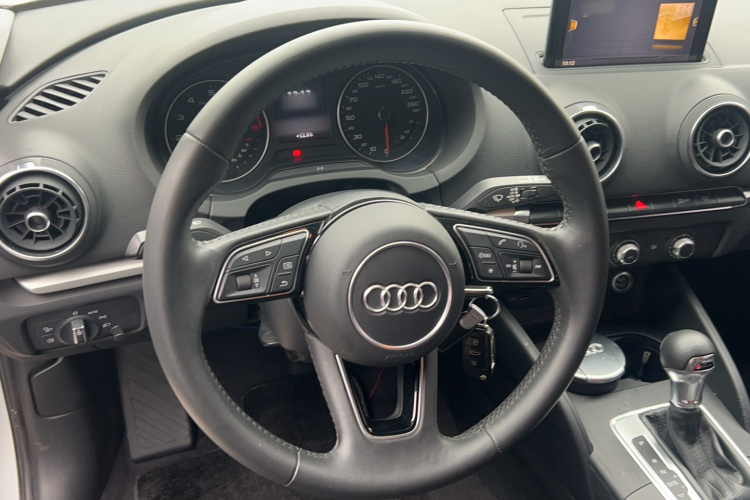 奥迪A3 2019款 Sportback 35 TFSI 进取型 国V局部细节13