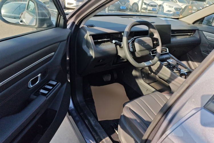 捷途大圣 2025款 1.5T DCT 豪华版中控内饰7003