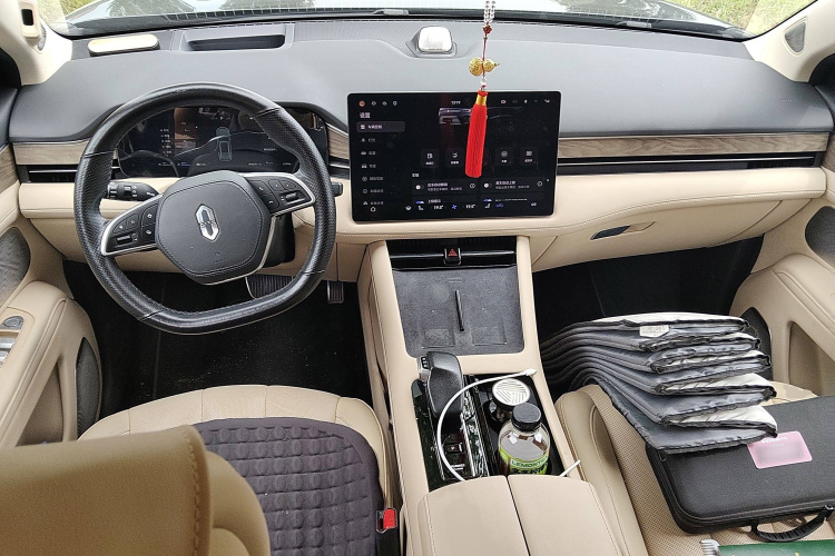 鸿蒙智行 问界M7 2022款 1.5T 后驱舒适版中控内饰7002