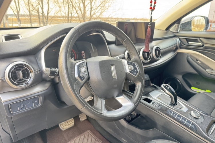 魏牌 VV6 2020款 2.0T 两驱智享+中控内饰7003