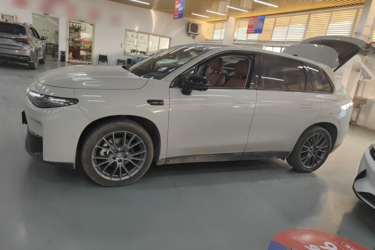 零跑汽车 零跑C10 2026款 210悦享版车身外观4