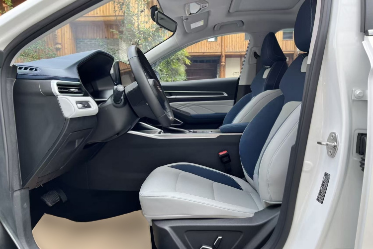 吉利汽车 帝豪 2022款 第4代 1.5L CVT旗舰型局部细节19