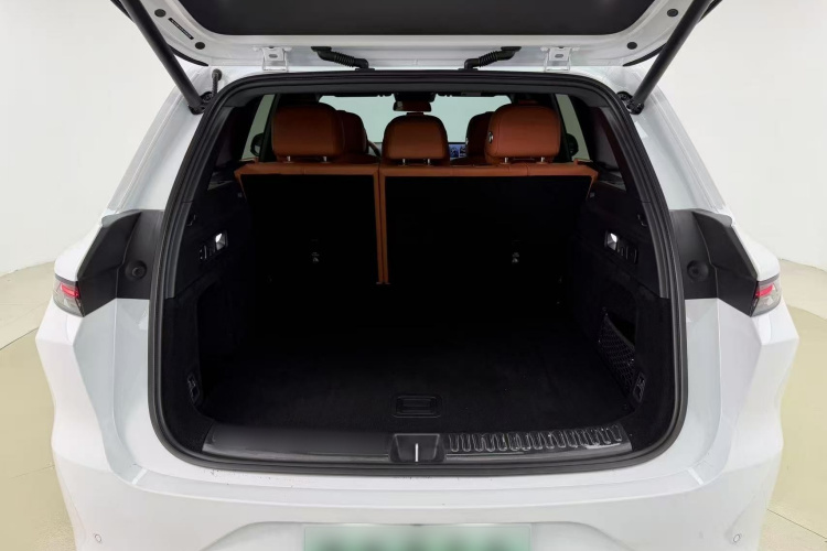 理想汽车 理想L6 2025款 Pro 智能焕新版中控内饰7003