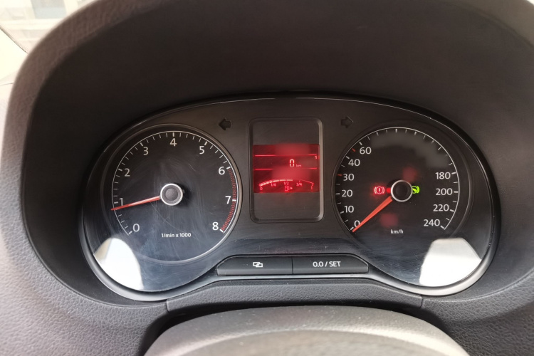 大众 Polo 2011款 1.6L 自动致尚版局部细节14