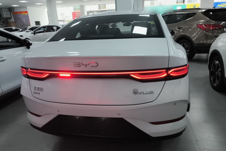 比亚迪 秦PLUS 2025款 DM-i 智驾版 128KM进取型车身外观6