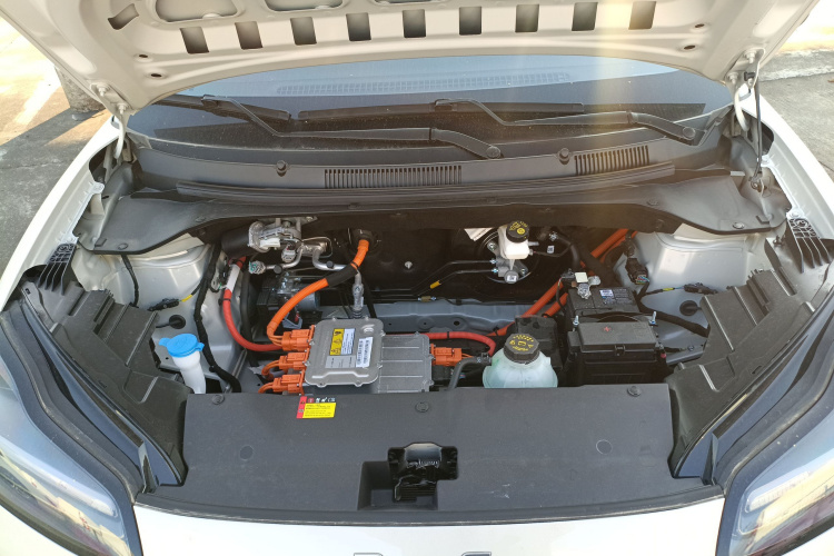 五菱汽车 五菱缤果PLUS 2024款 330km 五座版局部细节24