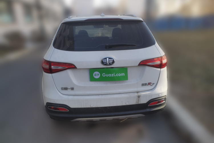 一汽 森雅R7 2017款 1.6L 自动智能型车身外观6