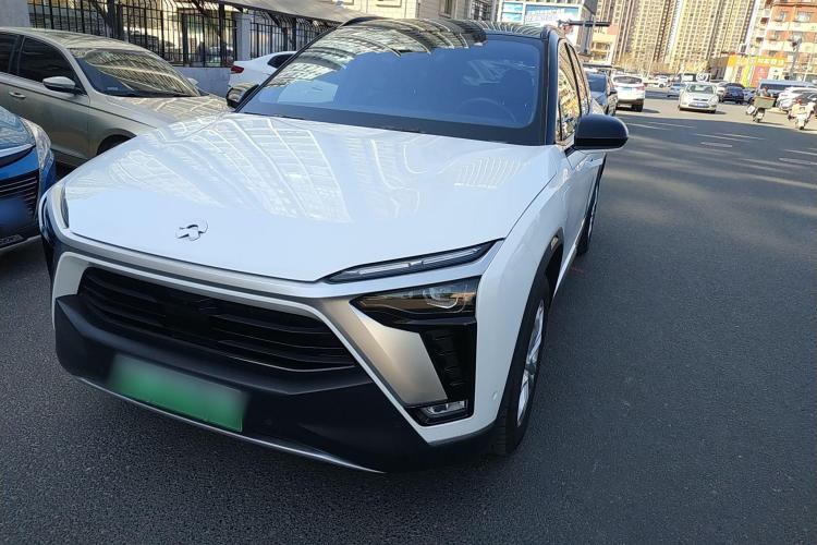 蔚来ES8 2022款 100kWh 七座版车身外观1