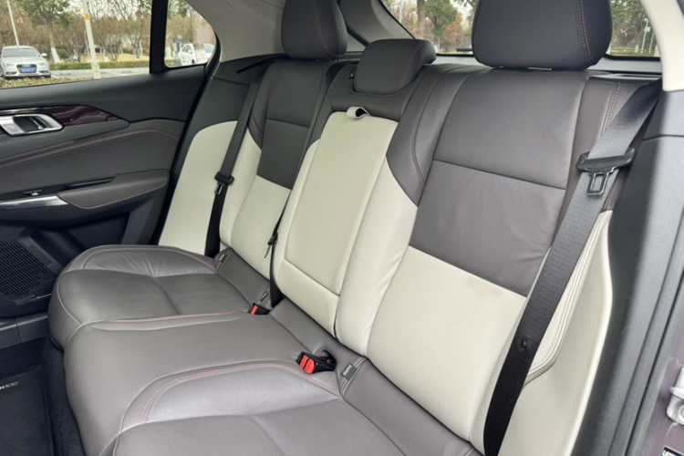 领克02 2019款 高能版 2.0T 自动两驱耀Pro版 国VI中控内饰7001