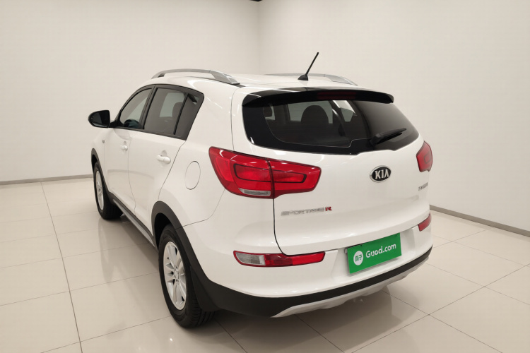 起亚 智跑 2016款 2.0L 自动两驱版GL车身外观5