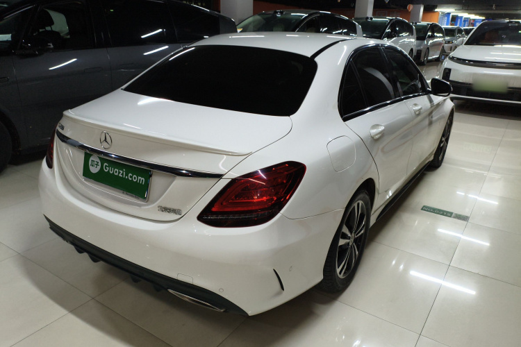 奔驰C级 2019款 C 260 运动版车身外观7