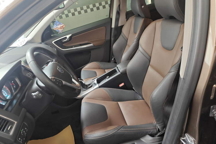 沃尔沃XC60 2016款 T5  智远版中控内饰19