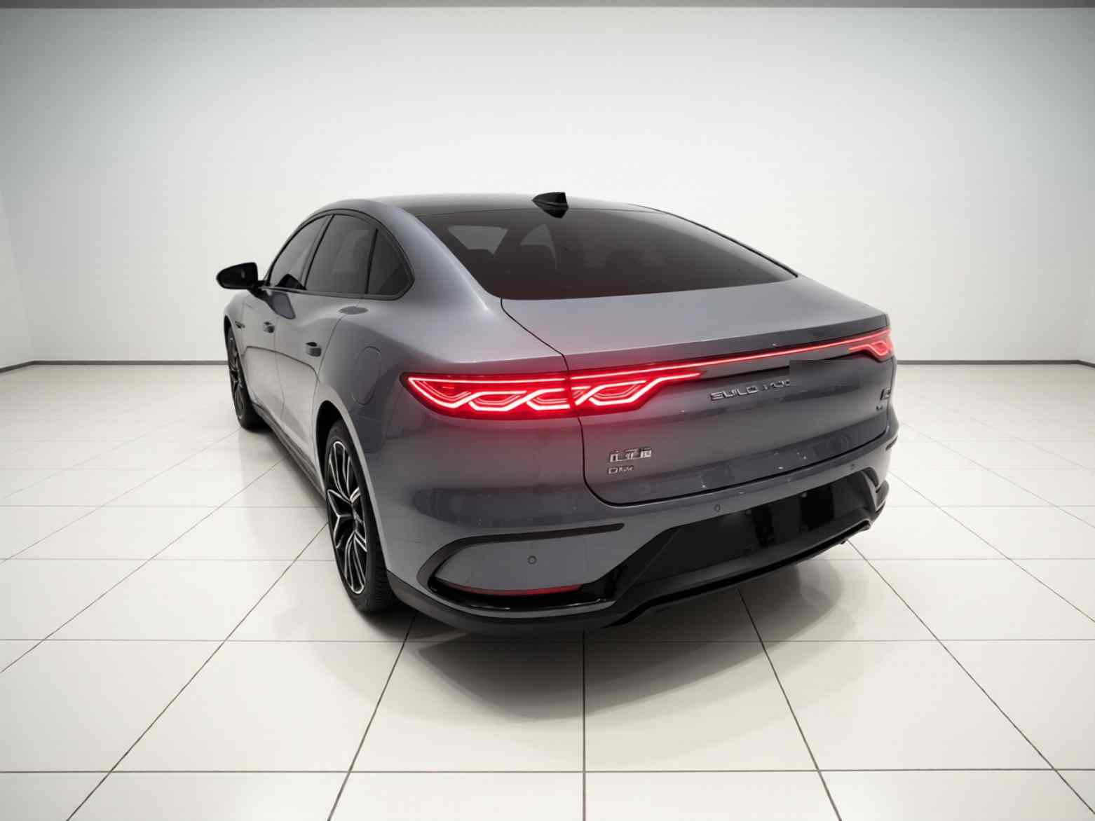 比亚迪 汉 2025款 DM-i 125KM激光雷达智驾型(3)
