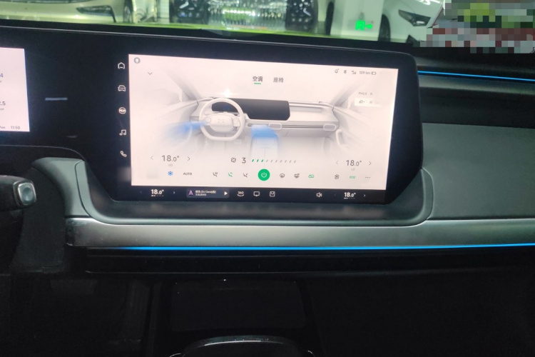 小鹏P7 2021款 670E鹏翼版局部细节16