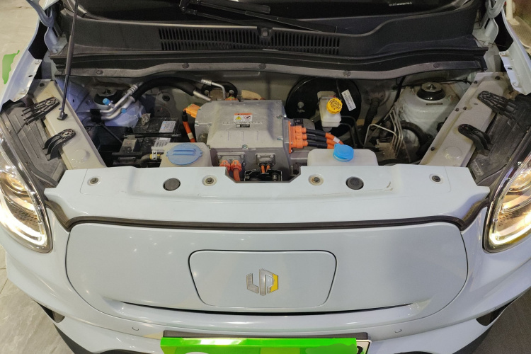 零跑汽车 零跑T03 2023款 403智享版机舱底盘24