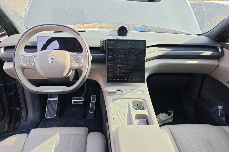 蔚来ES8 2024款 75kWh中控内饰12