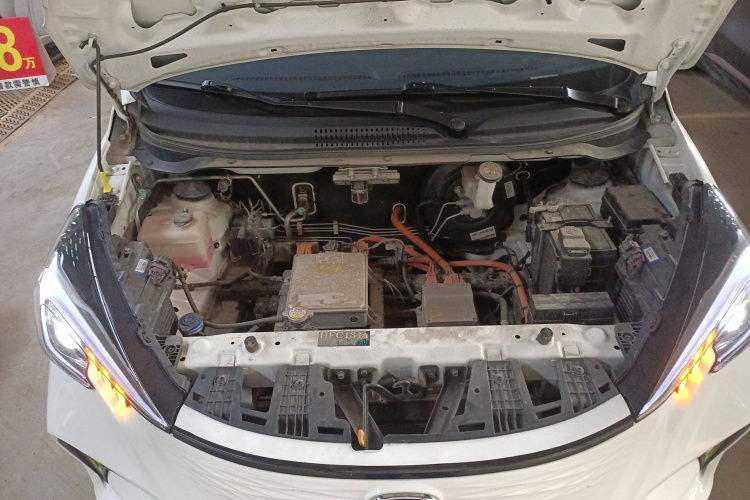 长安欧尚 奔奔E-Star 2022款 清心版 多彩款 磷酸铁锂局部细节24