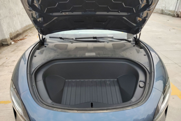 小米汽车 小米SU7 2024款 四驱超长续航高阶智驾Max版机舱底盘24