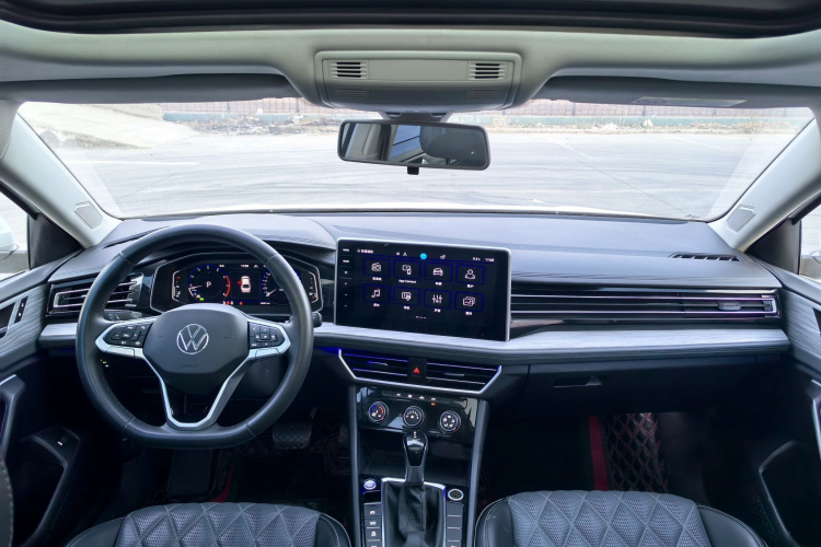 大众 速腾 2023款 300TSI DSG超越版中控内饰7004