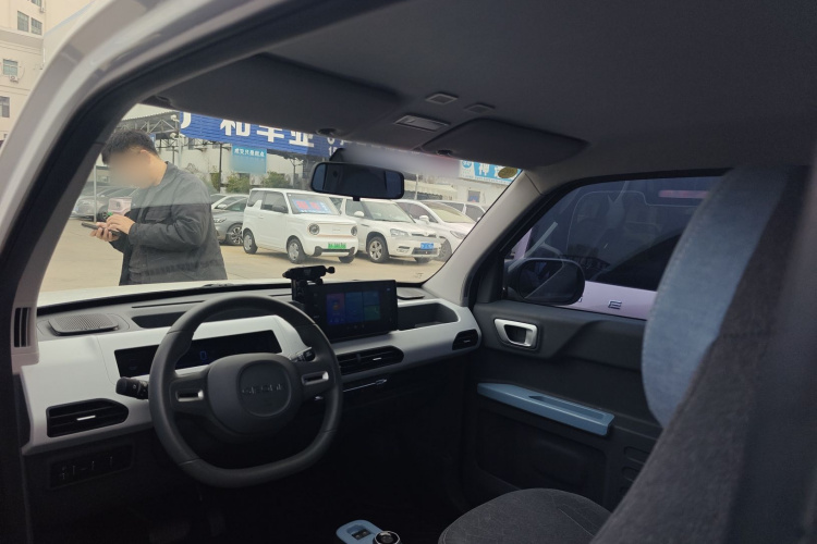 吉利银河 2024款 熊猫mini 200km 耐力熊中控内饰22