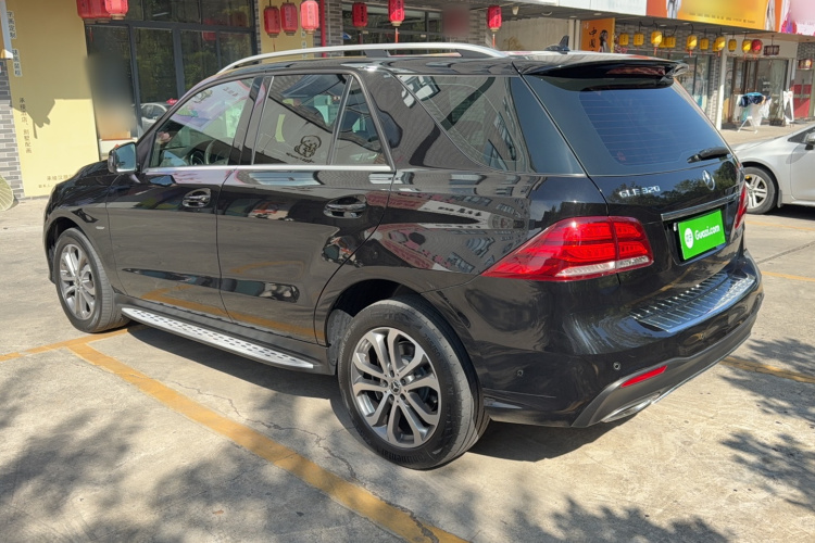 奔驰GLE 2018款 GLE 320 4MATIC 动感型臻藏版车身外观6004