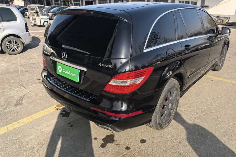 奔驰R级 2017款 R 320 4MATIC 商务型臻藏版车身外观6003