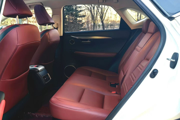 雷克萨斯NX 2016款 200 全驱 锋尚版中控内饰7002