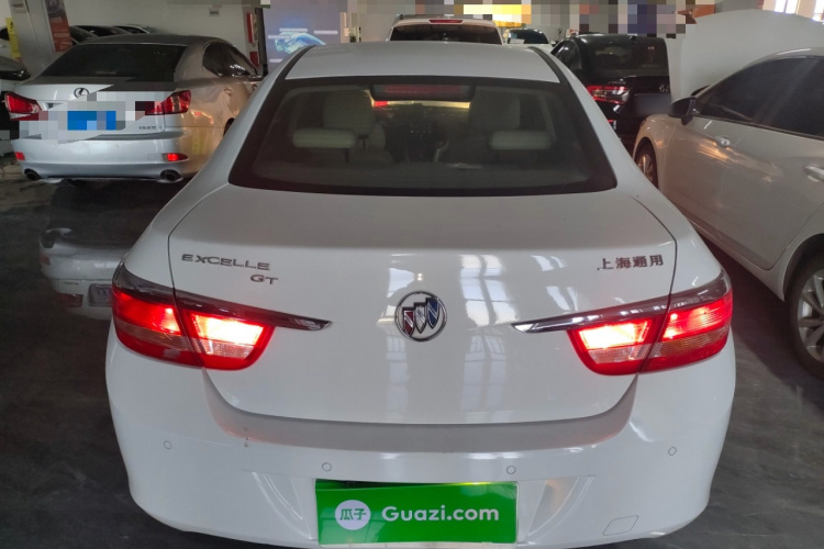 别克 英朗 2013款 GT 1.6L 自动时尚版车身外观6