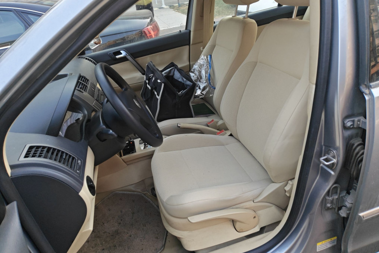 大众 Polo 2009款 劲取 1.6L 自动雅致版中控内饰19