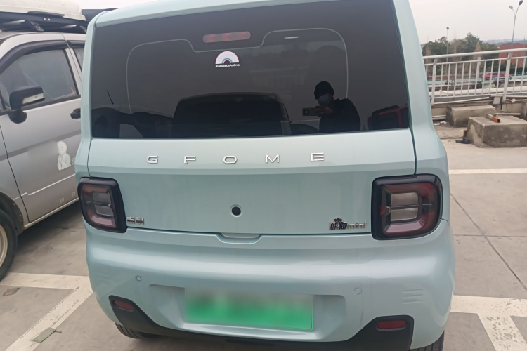 吉利银河 2023款 熊猫mini 200km 耐力熊车身外观6