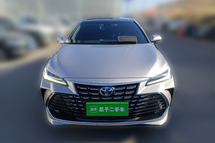 丰田 亚洲龙 2022款 双擎 2.5L XLE尊贵版车身外观2