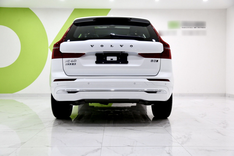沃尔沃XC60 2026款 B5 四驱智逸豪华版车身外观6005
