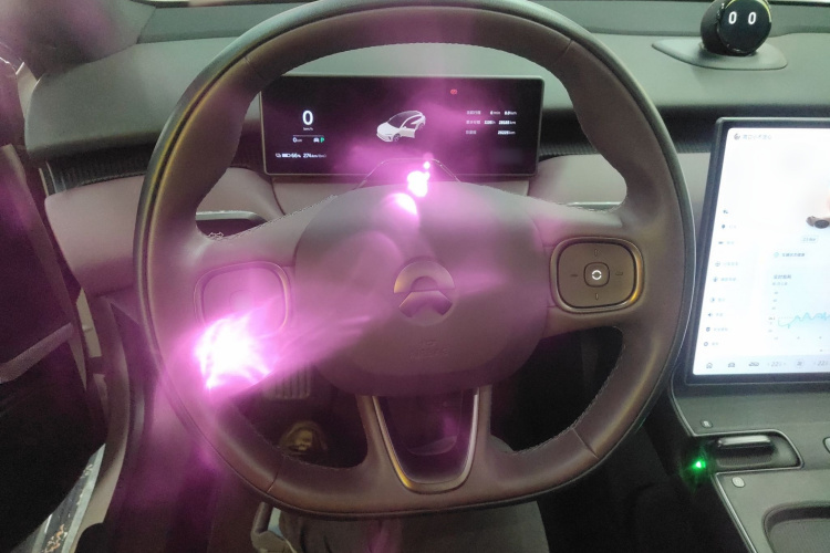 蔚来ET5T 2023款 75kWh Touring中控内饰13