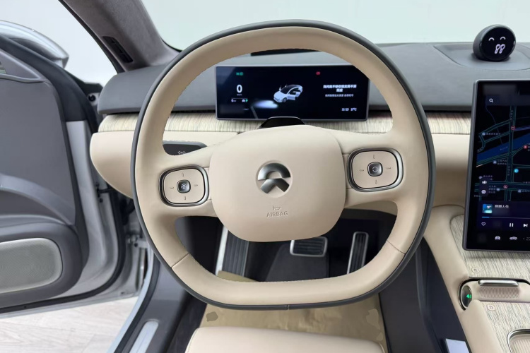 蔚来ET7 2024款 100kWh 行政版中控内饰13