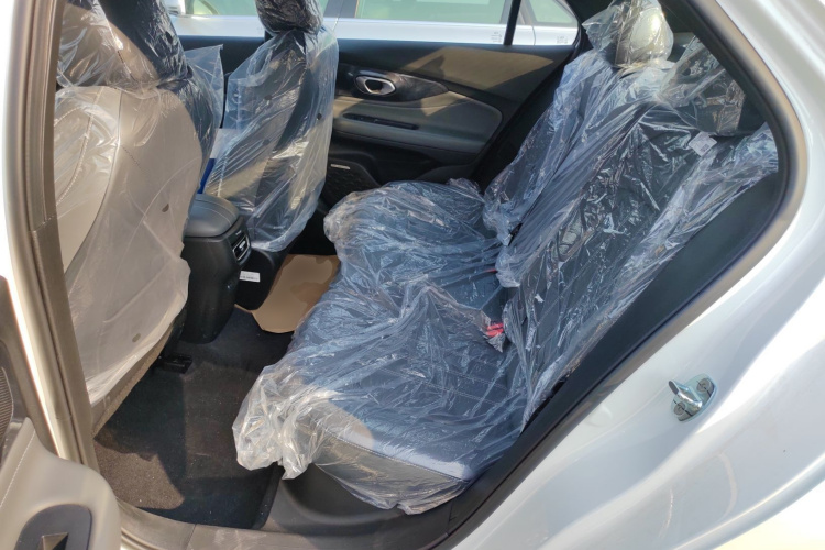 广汽传祺 2024款 270T DCT 影豹S版中控内饰21