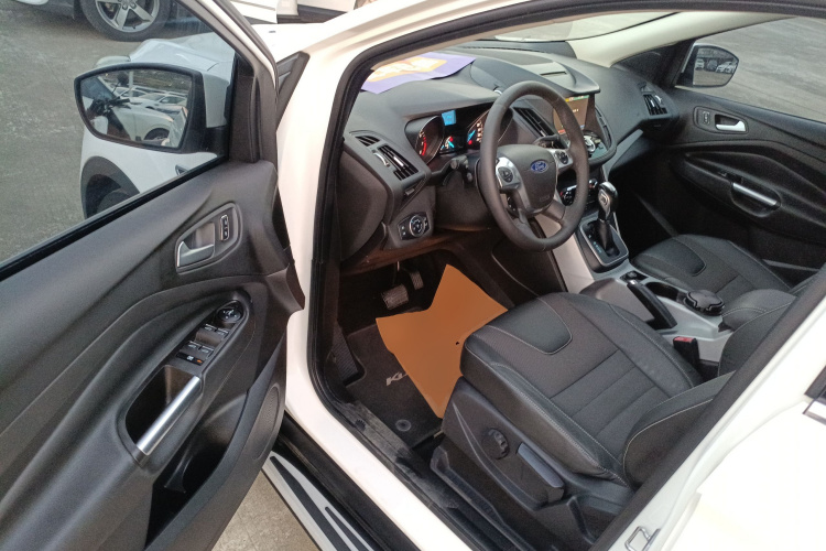 福特 翼虎 2015款 1.5L GTDi 两驱风尚型中控内饰7003