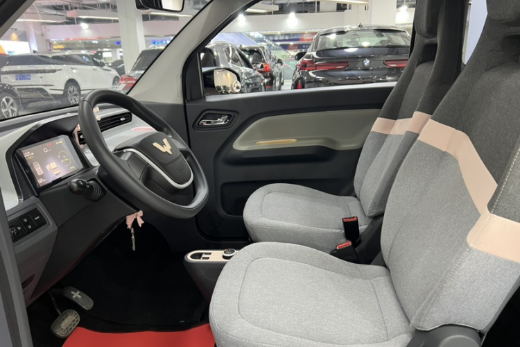 五菱汽车 宏光MINIEV 2022款 马卡龙时尚款 磷酸铁锂中控内饰7007