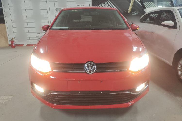 大众 Polo 2016款 1.6L 自动舒适型车身外观2