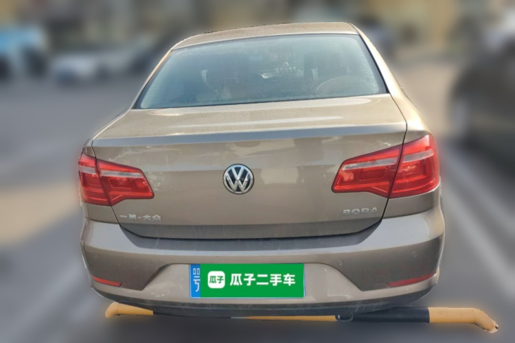 大众 宝来 2015款 质惠版 1.6L 手动时尚型车身外观6